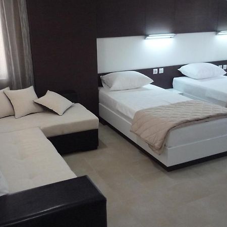 Ni Apartments Good Night מראה חיצוני תמונה