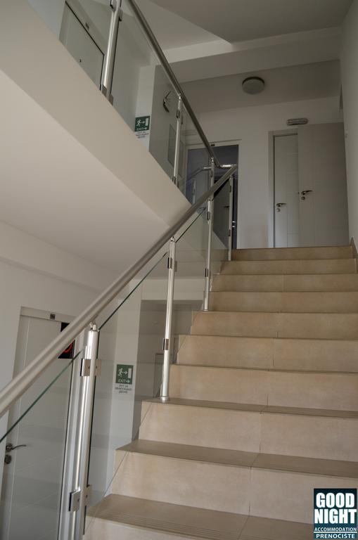 Ni Apartments Good Night מראה חיצוני תמונה