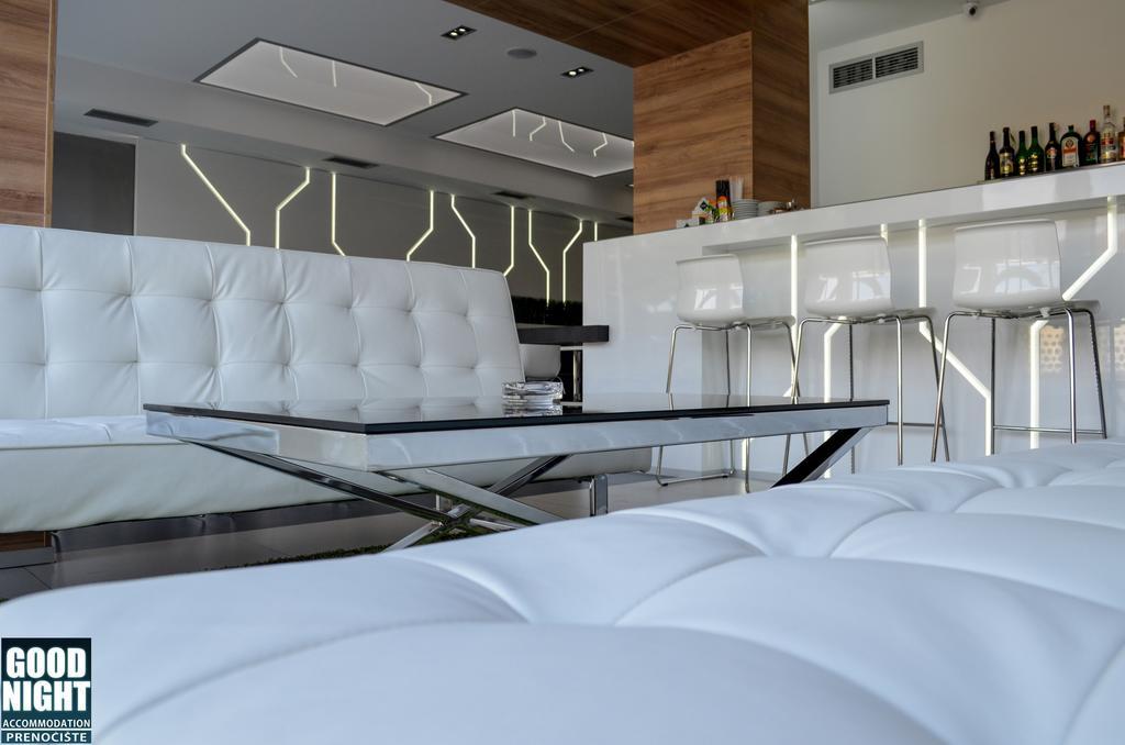 Ni Apartments Good Night מראה חיצוני תמונה